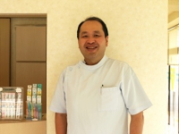 たなかデンタルクリニック院長　田中　泰弘